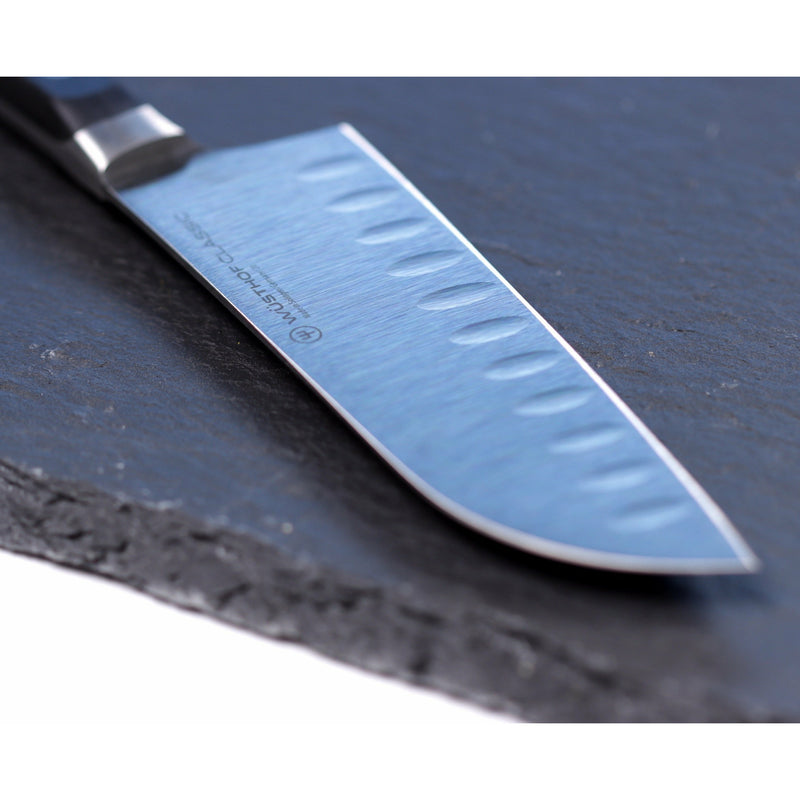 Wüsthof Santoku Messer mit einer Klingenlänge von 14 cm